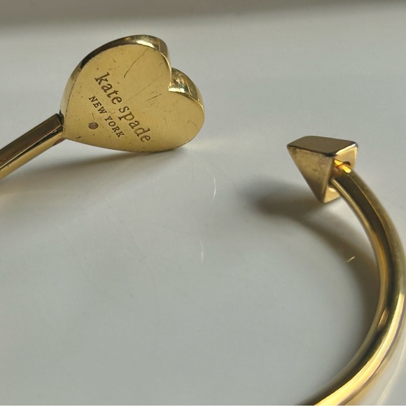 KATE SPADE • Pink Heritage Spade Gold Tone Flex Cuff Pink Stackable Bracelet - Picture 2 of 7